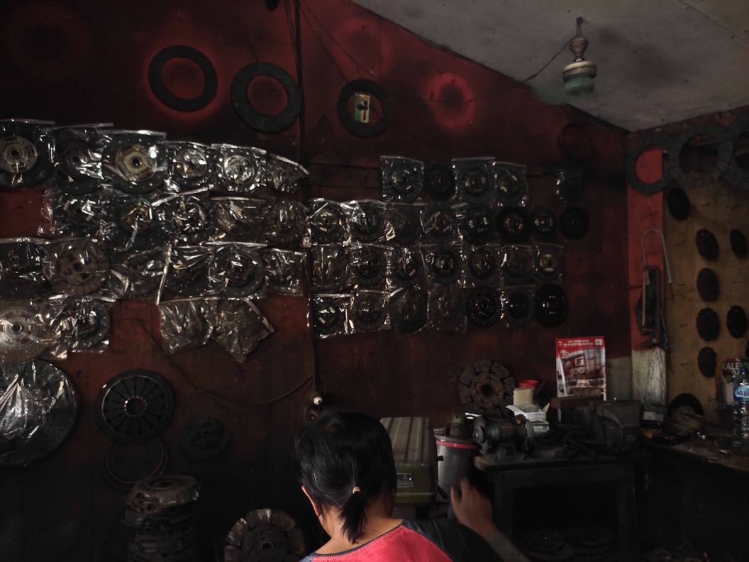 Interior dari dalam - kampas kopling mandiri motor purwodadi